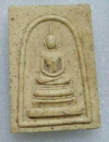 สมเด็จเข่าอุ วัดบ้านหนองหล่ม 2543 หลวงปู่หมุนปลุกเสก ปิ่นมุมขอบบนขวาบนและล่างนิดนึง