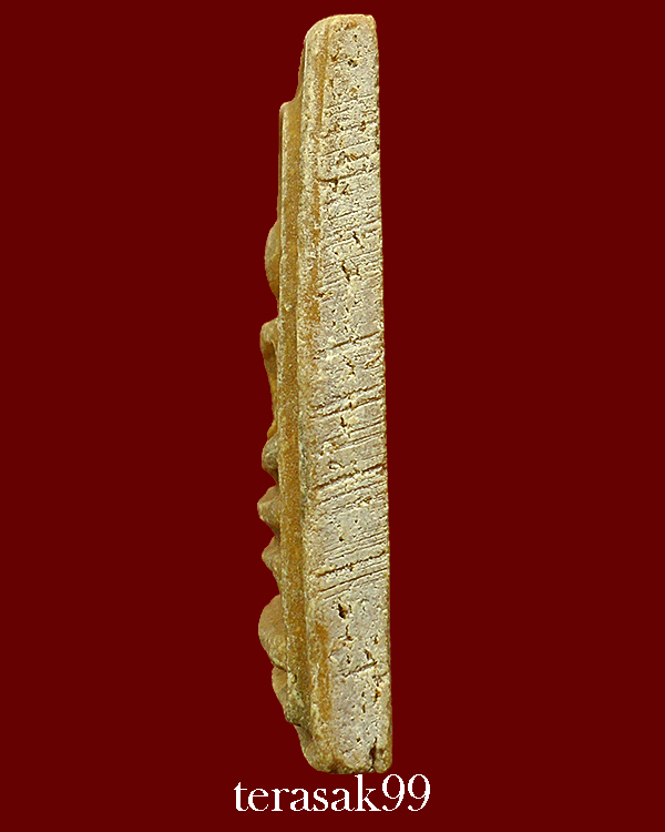 สมเด็จขาโต๊ะหลังเรียบ เนื้อผงน้ำมัน หลวงพ่อกวย วัดโฆสิตาราม สวยๆ