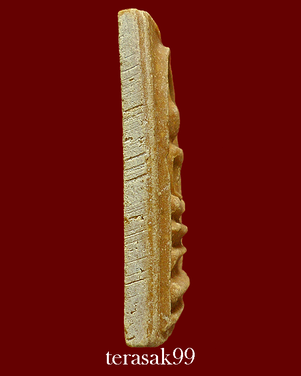 สมเด็จขาโต๊ะหลังเรียบ เนื้อผงน้ำมัน หลวงพ่อกวย วัดโฆสิตาราม สวยๆ