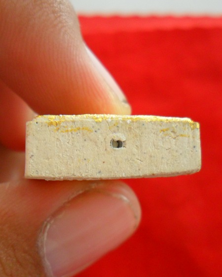 พระสมเด็จปัดทอง หลวงพ่อแพ รุ่น 9 หน้าทรัพย์มงคล วัดพิกุลทอง ฝั่งตะกรุด