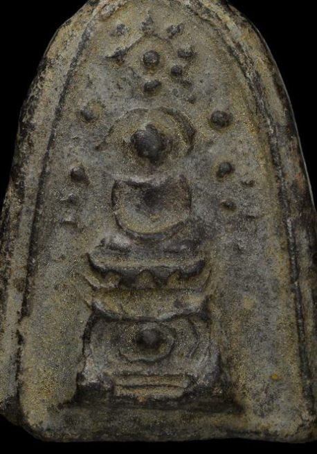 พระพิมพ์บัวเล็บช้าง เนื้อดิน กรุวัดชนะสงคราม กรุงเทพฯ มาพร้อมบัตรรับรอง