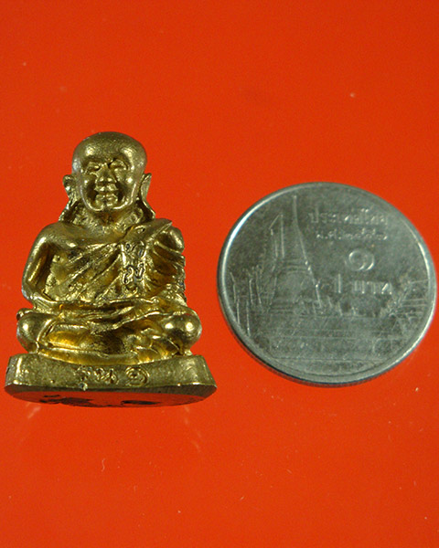 รูปหล่อหลวงพ่อเงิน ออกวัดทุ่งใหญ่ อ.โพทะเล จ.พิจิตร ปี40 สวยเดิมพร้อมกล่องครับ