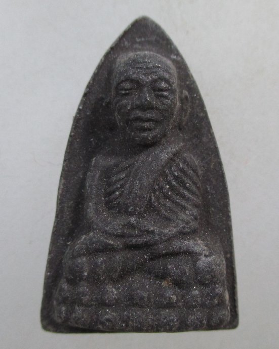 ๒๐ หลวงปู่ทวด เนื้อว่าน