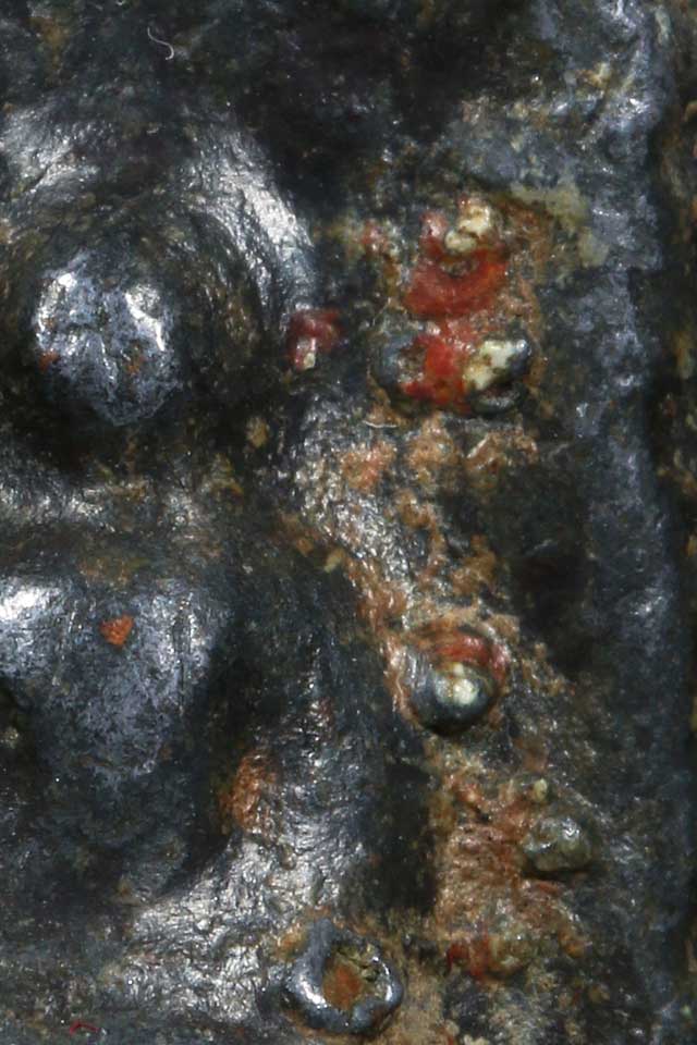 พระพิมพ์พระคง เนื้อตะกั่วสนิมแดง กรุวัดสุวรรณ จ.อ่างทอง