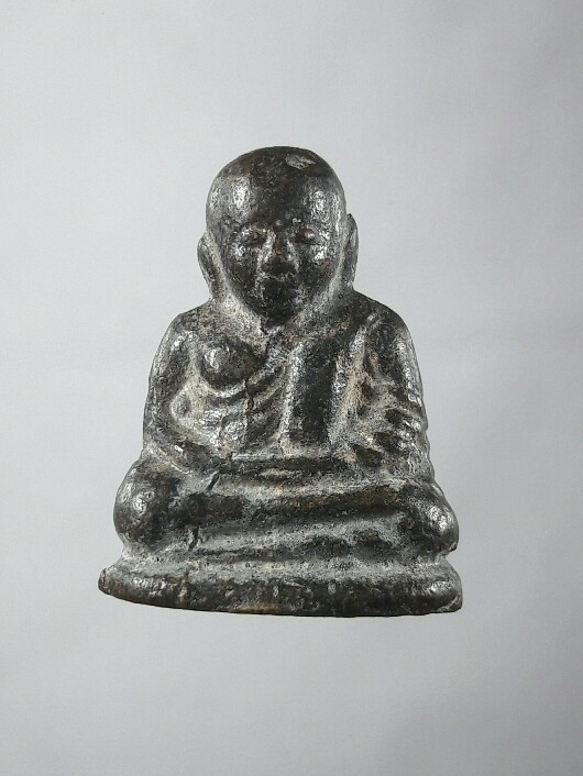 หลวงพ่อเงินปืนแตก วัดคงคาราม ปี28 ไตรมาส หายาก