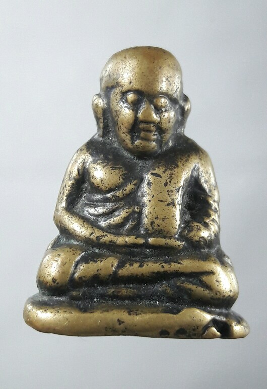 หลวงพ่อเงินปืนแตก วัดคงคาราม ปี28 ไตรมาสหน้าเณร นิยม 