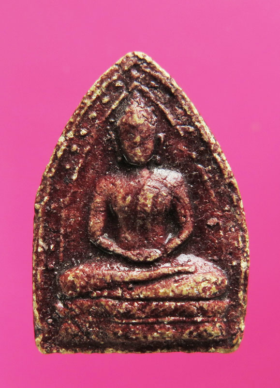 พระซุ้มไข่ปลา หลวงปู่เฮี้ยง วัดป่าฯ หลังยันต์ ลงรักน้ำเกลี้ยง