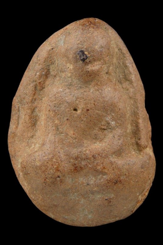 พระเม็ดน้อยหน่า เนื้อดิน จ.สุโขทัย ไม่ผ่านการใช้ มาพร้อมบัตรรับรองความแท้