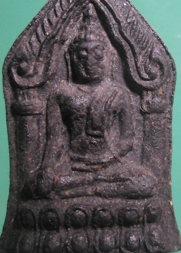 พระขุนแผนทรงพลเล็ก หลังคะกรุด หลวงปู่หมุน ปลุกเสก ออกวัดซับลำใย ปี 2543