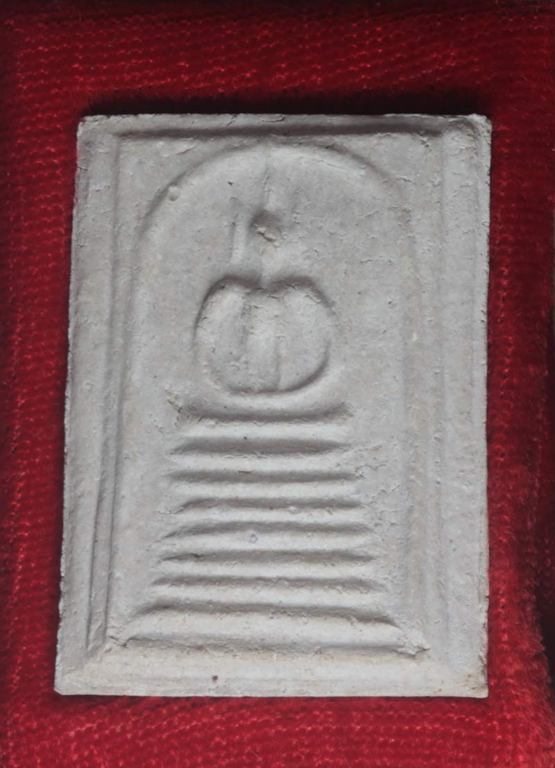 พระสมเด็จเกศไชโย พิมพ์อกร่อง 7 ชั้น จ.อ่างทอง ปี ๒๕๓๔