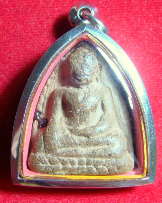 พระกรุหลวงพ่อโต วัดบางกระทิง จ.พระนครศรีอยุธยา