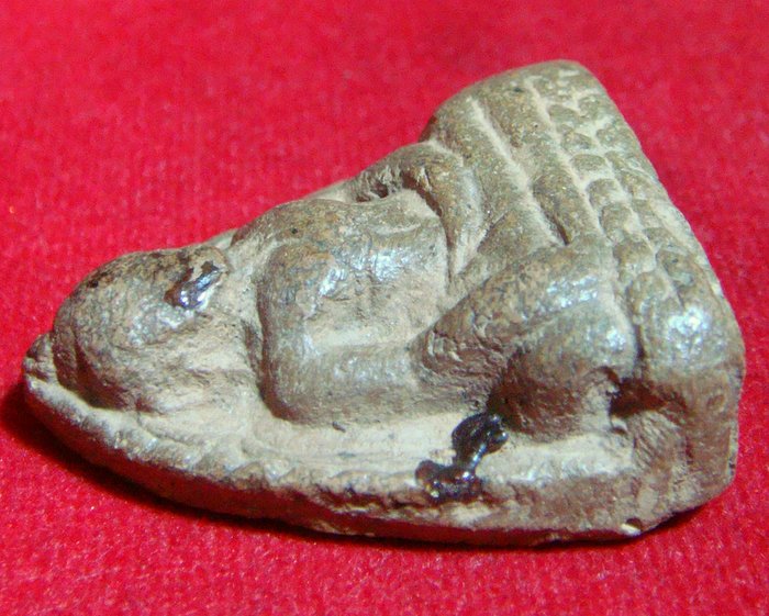 พระกรุหลวงพ่อโต วัดบางกระทิง จ.พระนครศรีอยุธยา