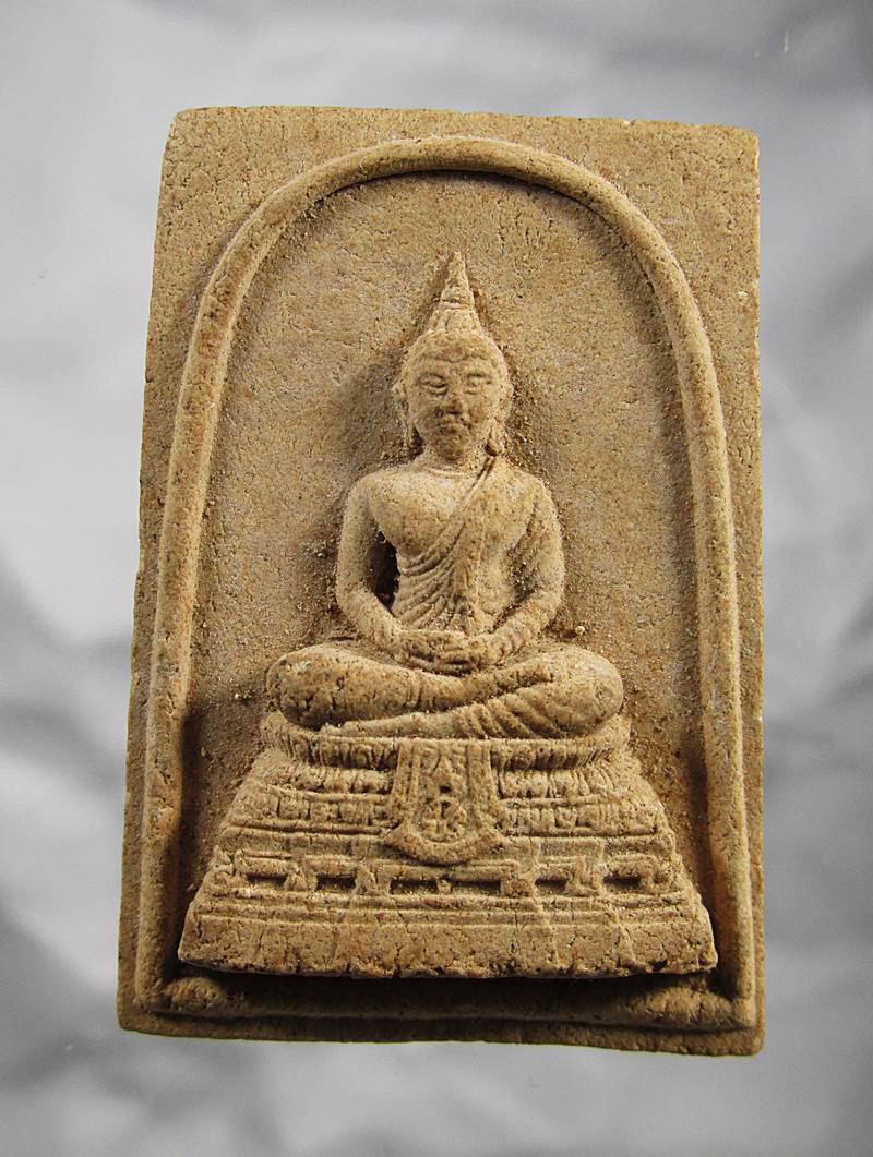 30บาท พระผง พระพุทธภัทรมหาโยธิน พิมพ์ใหญ่ พิธีมหาพุทธาภิเษกสร้างอนุสรณ์สถาน ปี26