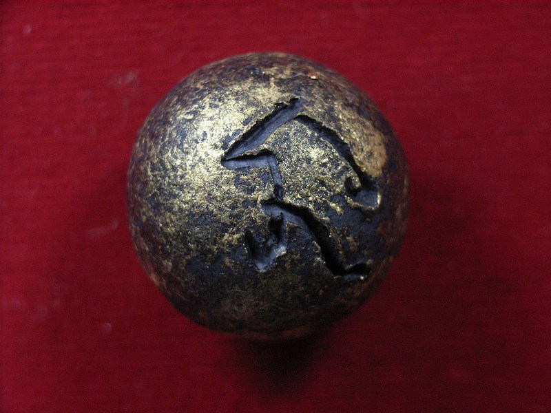 ลูกอมผง+เหล็กน้ำพี้ หลวงปู่หมุน