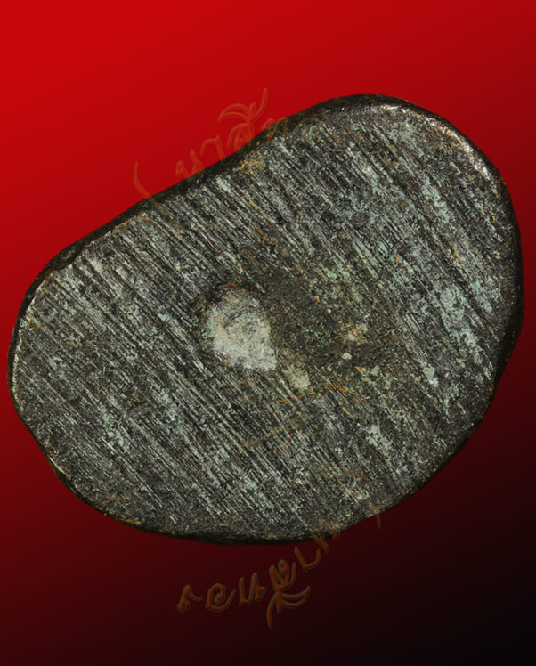 หลวงพ่อเงิน วัดบางคลาน รุ่นปืนแตก พิมพ์ เศียรโต นิยม พร้อมกล่องเดิม วัดคงคาราม อ.โพทะเล จ.พิจิตร  