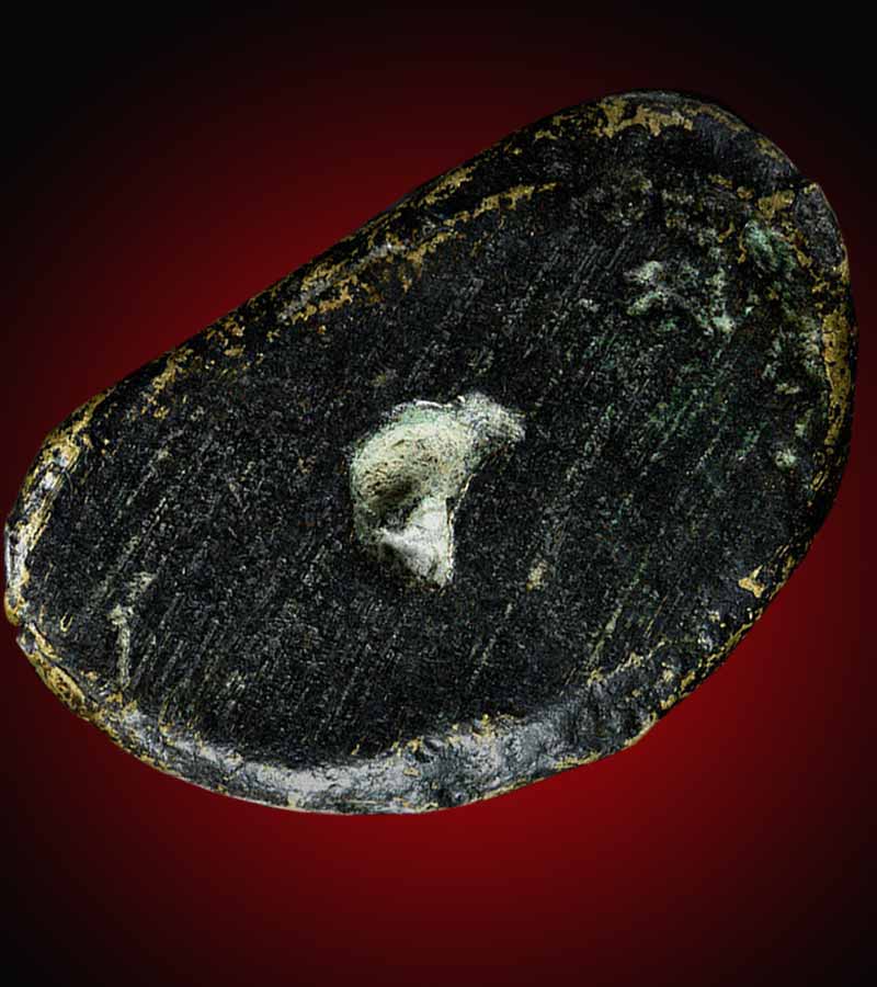 หลวงพ่อเงิน วัดบางคลาน รุ่นปืน แตก พิมพ์ ไตรมาส หน้าเณร วัดคง คาราม อ.โพทะเล จ.พิจิตร 