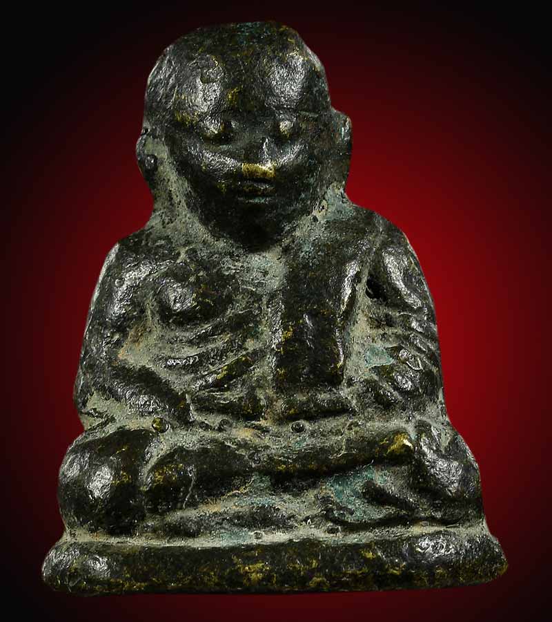 หลวงพ่อเงิน วัดบางคลาน รุ่นปืนแตก พิมพ์ ไตรมาส หน้าเณร วัดคงคาราม อ.โพทะเล จ.พิจิตร ปี พ.ศ. ๒๕๒๘ 