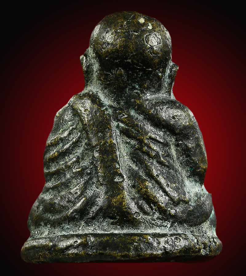 หลวงพ่อเงิน วัดบางคลาน รุ่นปืนแตก พิมพ์ ไตรมาส หน้าเณร วัดคงคาราม อ.โพทะเล จ.พิจิตร ปี พ.ศ. ๒๕๒๘ 