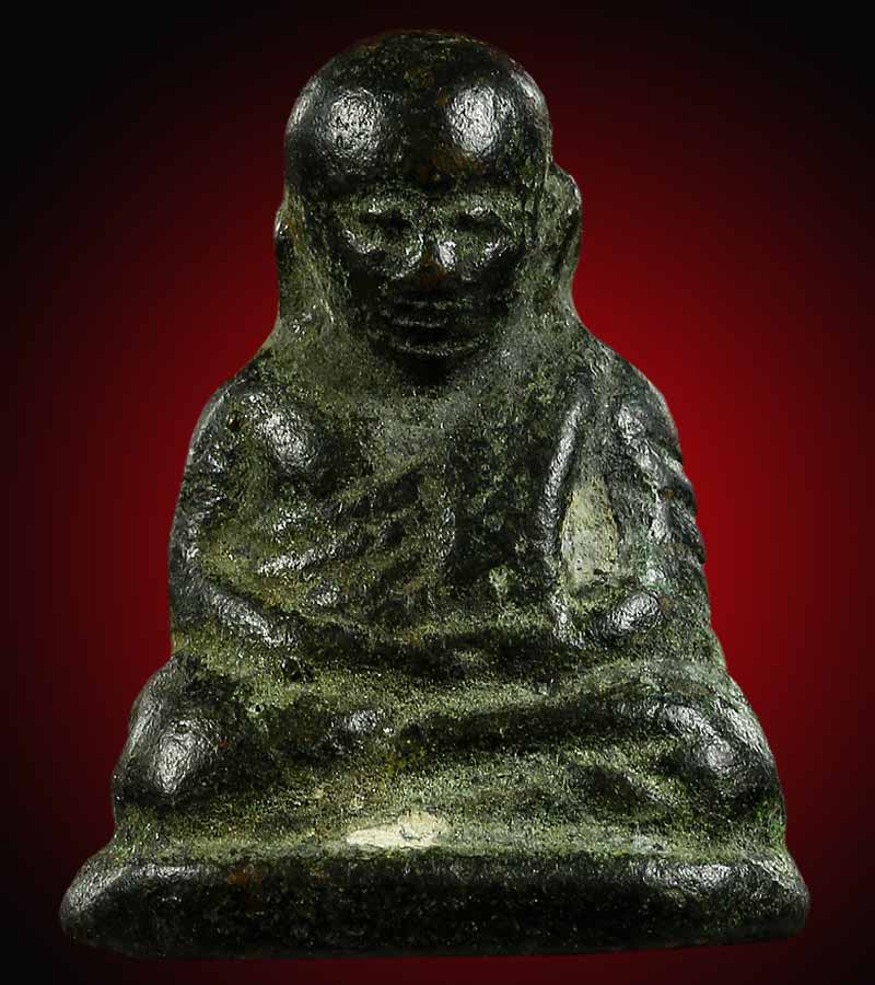 หลวงพ่อเงิน วัดบางคลาน รุ่นปืนแตก พิมพ์ เศียรกลม วัดคงคารา ม อ.โพทะเล จ.พิจิตร