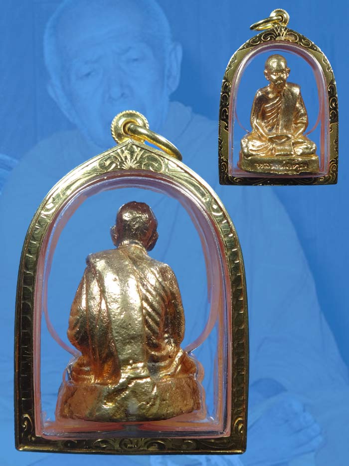 รูปหล่อ ลป.ทิม ก้นนะชาลิติ เนื้อตะกั่วกะไหล่ทอง ผิวกะไหล่ทองเดิมๆ 