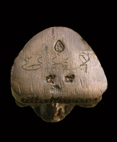 รูปหล่อหลวงปู่หมุน ฐิตสีโล รุ่นไตรมาสรวยทันใจ เนื้อนวะโลหะ พิมพ์ใหญ่ ปี43 หมายเลขมหามงคลยิ่ง 59