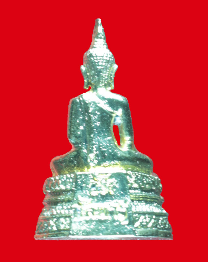 รูปหล่อกะไหล่ทอง พระพุทธไตรรัตนนายก วัดกัลยาณมิตรวรมหาวิหาร กทม. 