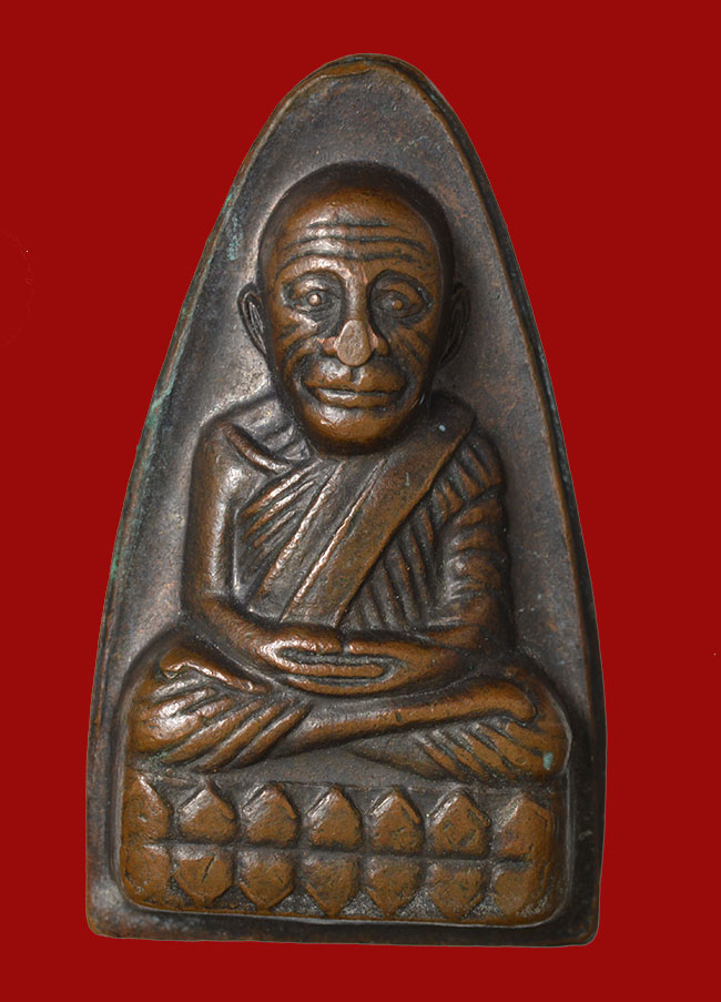 หลวงพ่อทวดหน้าโบราณ วัดช้างให้ จ.ปัตตานี หลังหนังสือใหญ่ ปี2508