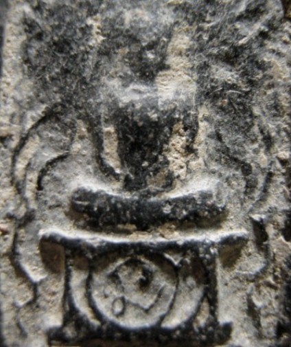 พระซุ้มเถาวัลย์ กรุวัดชนะสงคราม เนื้อดิน กรุงเทพฯ อาศัยพุทธคุณได้ ราคาเบา ๆ