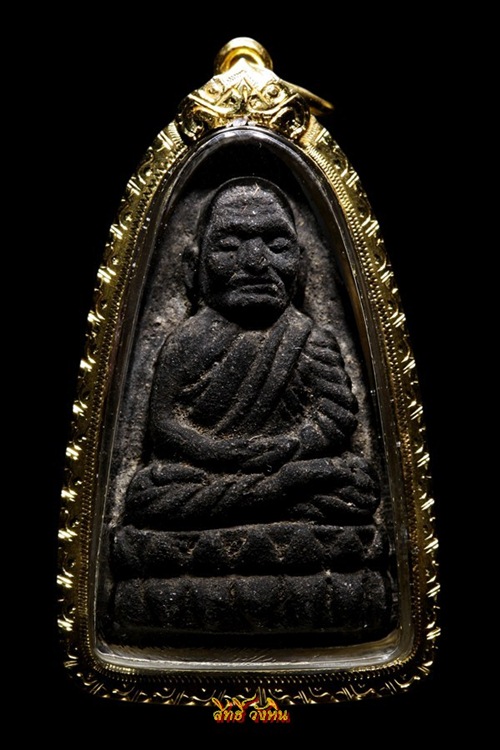 พระหลวงปู่ทวดเนื้อว่าน พิมพ์ใหญ่ ปี 2524 วัดช้างให้ จ.ปัตตานี