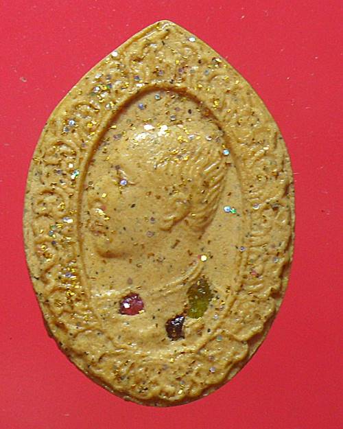 รูปเหมือนในหลวง ร.5 วัดนิคมคณาราม อ่าวน้อย ประจวบคีรีขันธ์ ปี 2541 โรยพลอย พร้อมกล่องเดิม