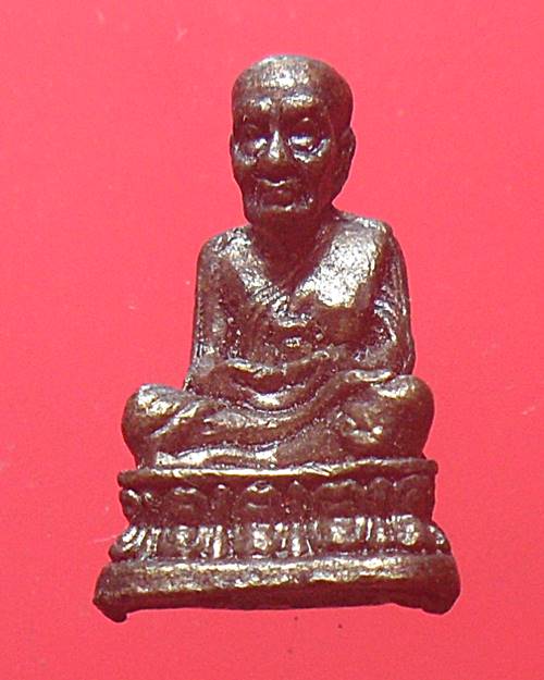 หลวงปู่ทวด วัดช้างให้  เคาะเดียว องค์ที่4