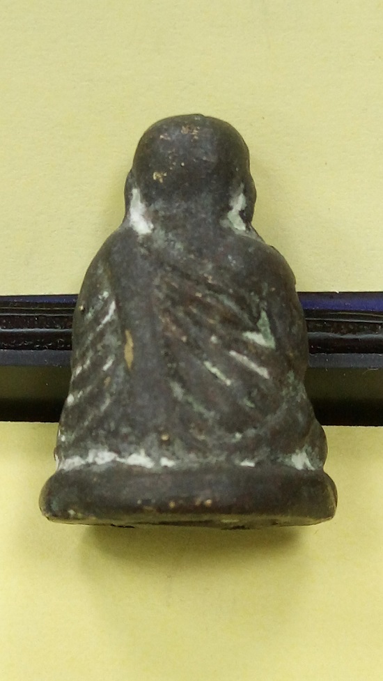 รูปหล่อหลวงพ่อเงิน วัดบางคลานรุ่นปืนแตกปี2528 พิมพ์นิยมเศียรเล็ก 2