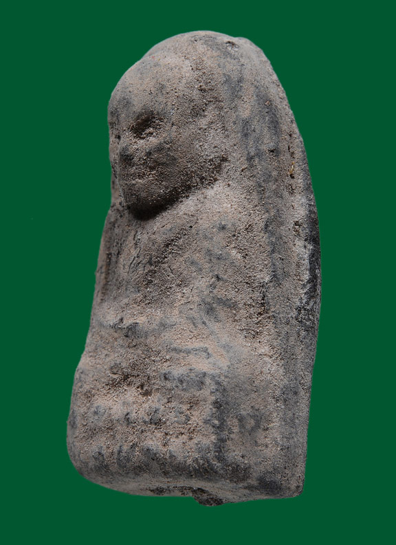 หลวงพ่อทวดเนื้อว่านรุ่นบูรณะเจดีย์ วัดช้างให้ 2551พิมพ์พระรอดเล็ก