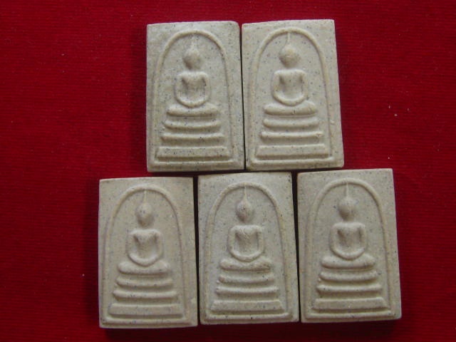 5 องค์ สมเด็จวัดระฆัง 122 ปี พิมพ์ใหญ่ไข่ปลา พร้อมกล่อง