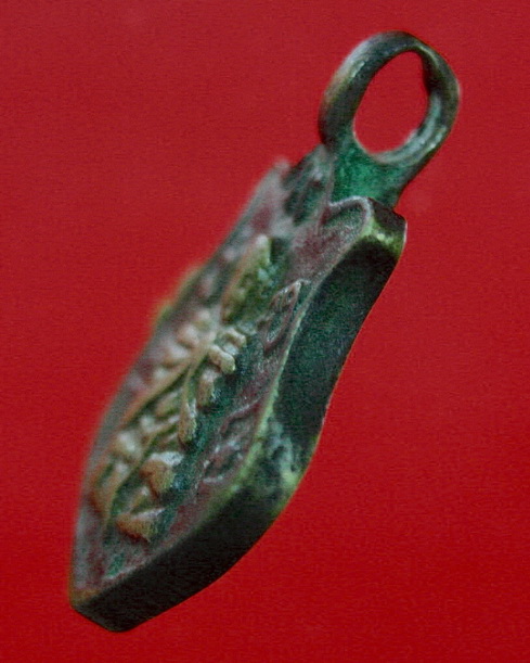 เหรียญหล่อรุ่นแรกวัดไชโยอ่างทอง สุดยอดเหรียญหายากอีกเหรียญครับ