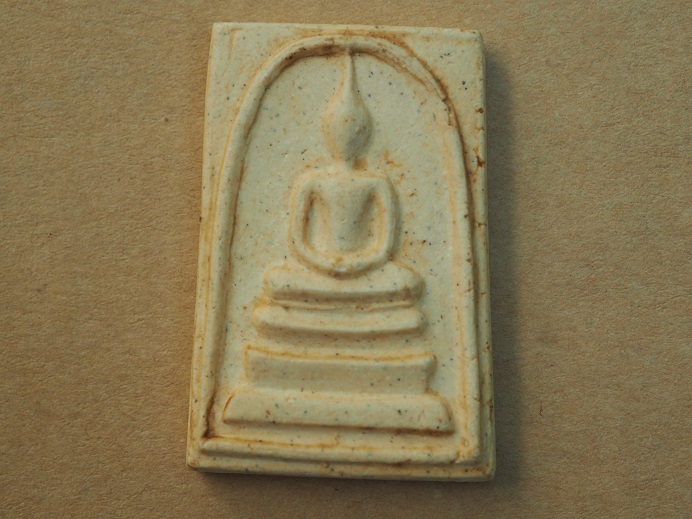 พระสมเด็จ108ปี พ.ศ.2523 พิมพ์แขนจุด องค์ที่2