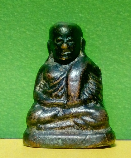 รูปหล่อหลวงพ่อเงิน วัดบางคลานรุ่นปืนแตกปี2528 พิมพ์นิยมเศียรโตหรือเศียรบาตร