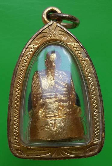 พระเกจิหลวงปู่เชย อายุ ๘๐ ปี กะไหล่ทอง กรอบทองไมคร่อน