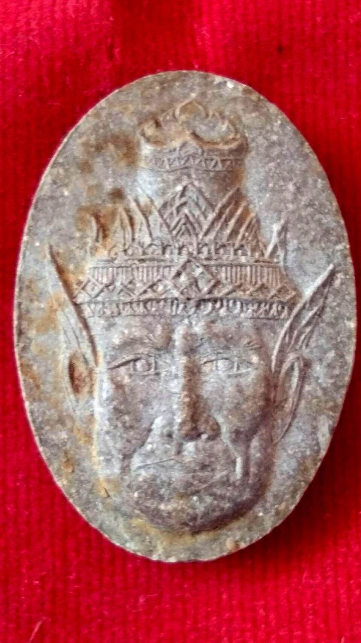 เศียรฤาษีพ่อแก่ ปี 37 หลวงปู่หงษ์ พรหมปัญโญ วัดเพชรบุรี จ.สุรินทร์ เนื้อเทา