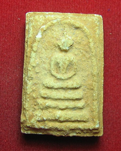  พระสมเด็จบางขุนพรหม พิมพ์เจดีย์แช่น้ำมนต์ ปี๔๗สวย พร้อมกล่องเดิม