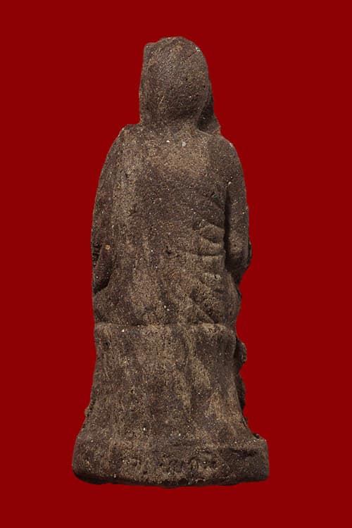 หลวงปู่เทพโลกอุดร เนื้อผง พิมพ์นั่งตอไม้ วัดป่าสักภักดีภูริทัต หลวงปู่หมุน ปลุกเสก