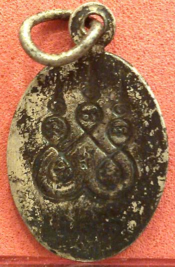 *เม็ดแตงเงินลงถม ปี๐๙ พิมพ์นิยม ลพ.พุทธโสธร ฉะเชิงเทรา*