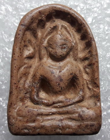 พระซุ้มกอ พิมพ์ใหญ่มีกนก  กำแพงเพชร  