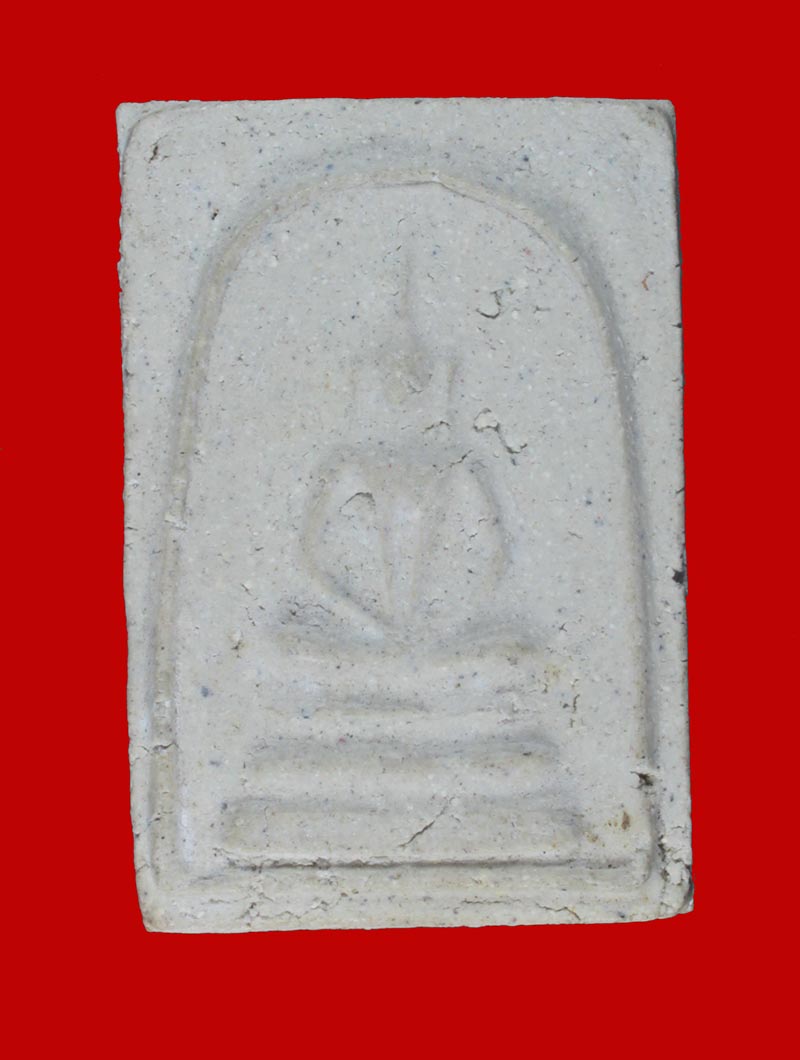 พระสมเด็จหลวงปู่นาค วัดระฆัง พิมพ์เทวดาสามชั้นหูบายศรี นิยม หลังปั๊มตรายาง ปี ๒๔๙๕