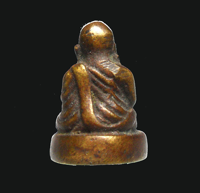 รูปหล่อหลวงพ่อเงิน บางคลาน พิจิตร รุ่นช้างคู่ วัดท้ายน้ำ ปี 2526 พิมพ์เล็ก สภาพสวย