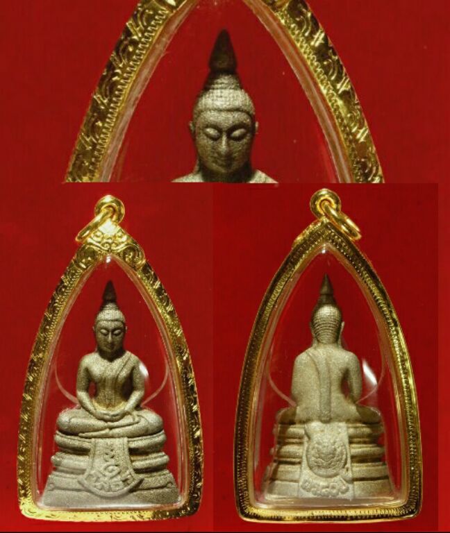 ลพ.โสธร 80ปีกรมตำรวจ เนื้อเงิน พ่นทรายผิวสวย สวย เลี่ยมทองแท้ หนาๆ