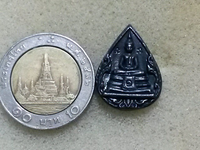 หล่อหยดน้ำ หลวงพ่อโสธร ปี29 สวยเดิมๆครับ