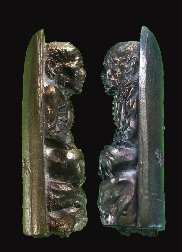 หลวงปู่หมุน เตารีดเจริญลาภ หล่อโบราณ เนื้อนวะโลหะบรมครู เนื้อพระกริ่งเจริญลาภ