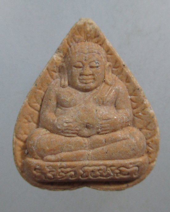 ๒๐ พระสังกัจจาย หลวงพ่อรวย วัดตะโก เนื้อผง 
