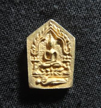 พระขุนแผนพรายกุมาร หลวงปู่ธรรมรังษี พิมพ์เล็ก เนื้อทองผสม ปี2540